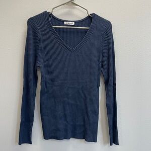 Magnolia Boutique Ribbed Fitted V-Neck Navy Sweater - Large - NWOT